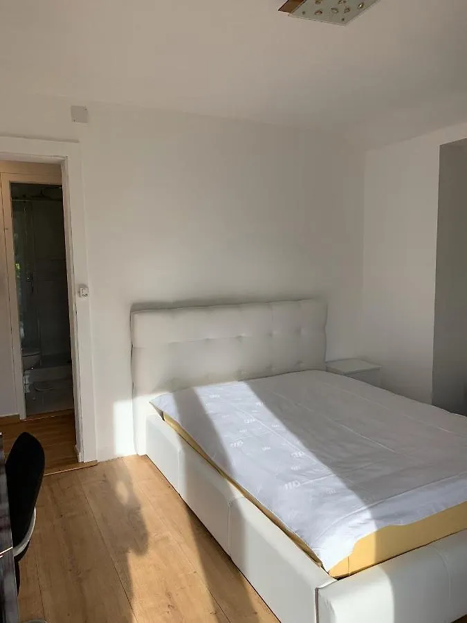 Le Grand-Saconnex Guesthouse, 5 Min Walk To Airport Geneva Aparthotel