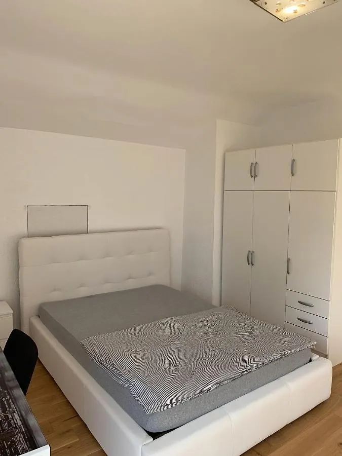 Aparthotel Le Grand-Saconnex Guesthouse, 5 Min Walk To Airport Geneva