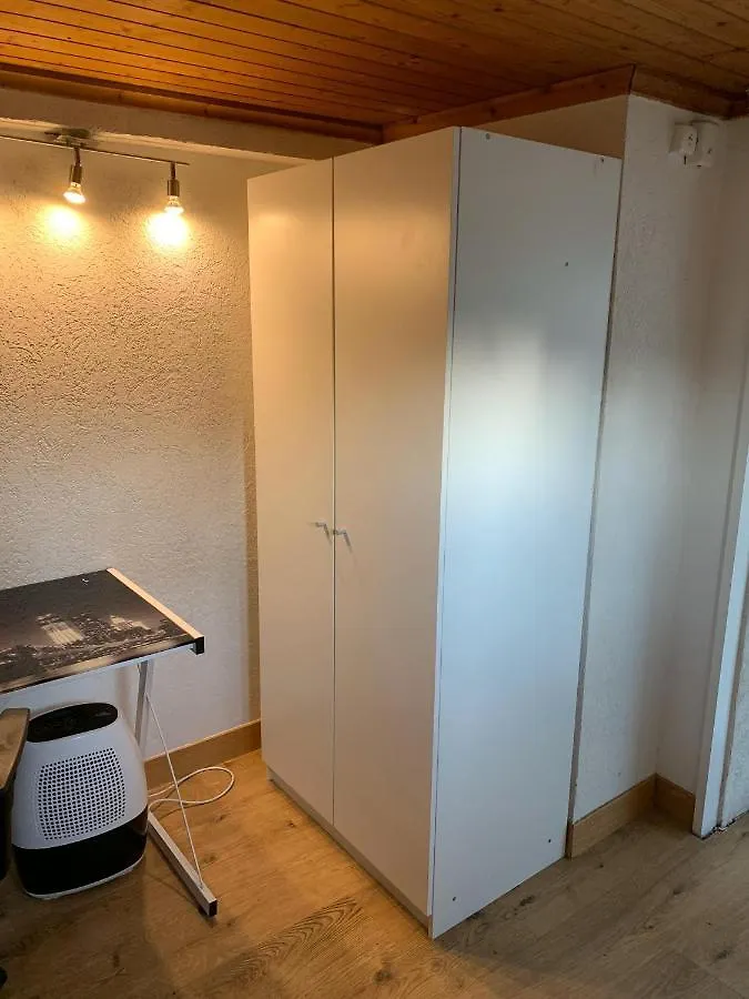Le Grand-Saconnex Guesthouse, 5 Min Walk To Airport Geneva Aparthotel