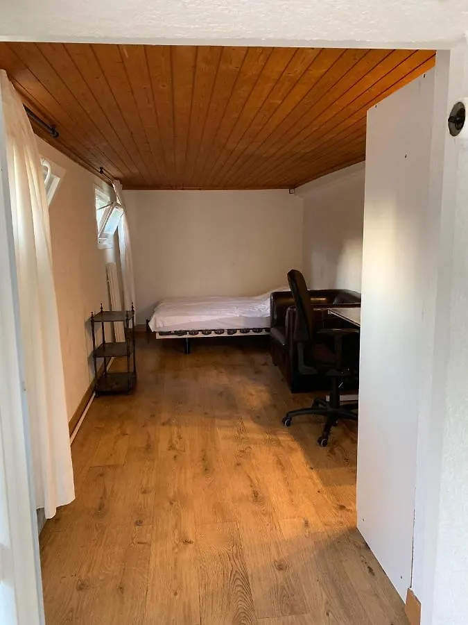 Le Grand-Saconnex Guesthouse, 5 Min Walk To Airport Geneva 0*,